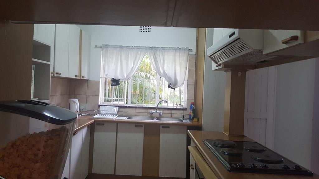 נלספרויט Spring Acres Guesthouse מראה חיצוני תמונה